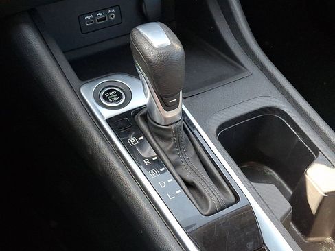 Used 2023 Nissan Sentra SV FWD image 27