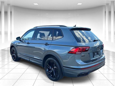 Certified 2023 Volkswagen Tiguan SE R-Line AWD/4WD image 5