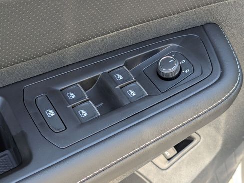 New 2026 Volkswagen Atlas SE image 13