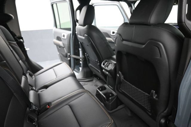 New 2026 Jeep Gladiator Sport AWD/4WD image 19