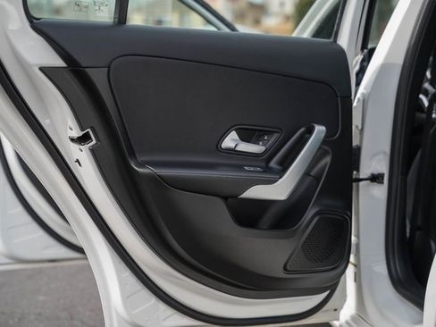 Used 2019 Mercedes-Benz A 220 4MATIC image 33