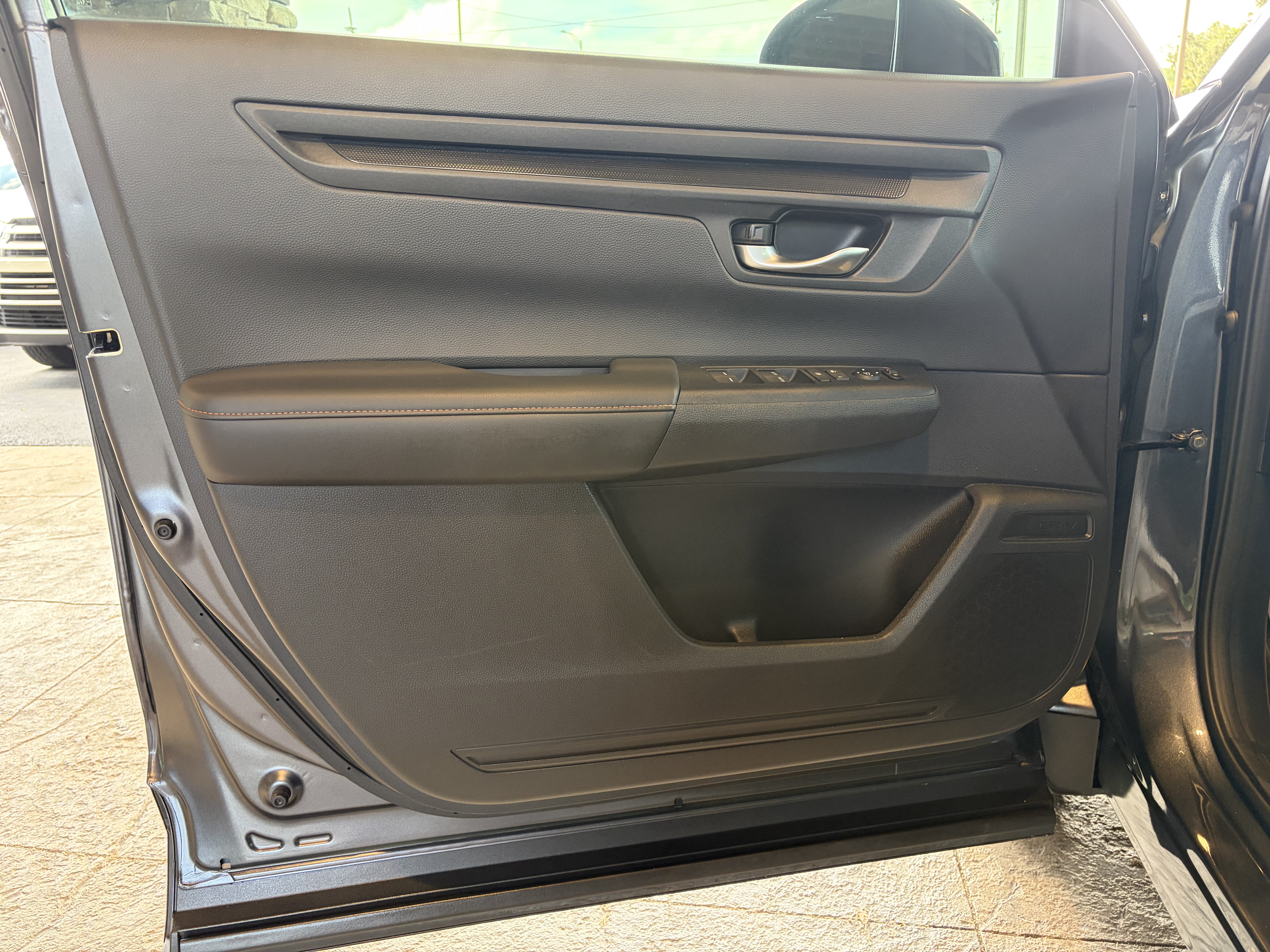 Used 2023 Honda CR-V Sport image 11