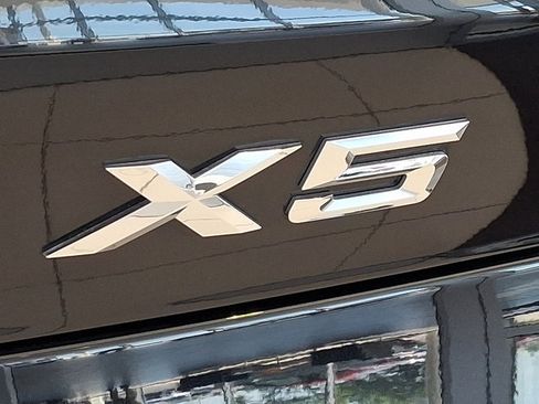 Certified 2024 BMW X5 xDrive40i w/ Premium Package AWD/4WD image 35