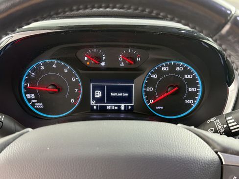Used 2020 Chevrolet Traverse LT FWD image 21
