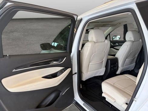 Used 2022 Buick Enclave Essence w/ Experience Buick Package AWD/4WD image 14