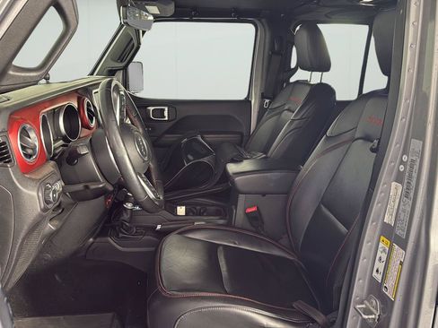 Used 2018 Jeep Wrangler Unlimited Rubicon w/ Dual Top Group AWD/4WD image 11