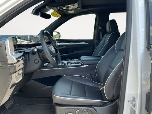 Used 2025 Cadillac Escalade Sport w/ LPO, ONYX Package AWD/4WD image 8