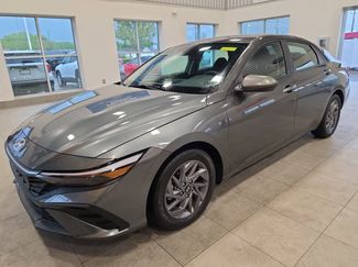Used 2024 Hyundai Elantra SEL FWD video 1