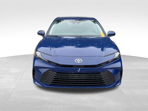 Used 2025 Toyota Camry LE FWD image 9