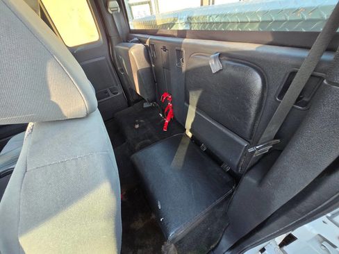 Used 2010 Dodge Dakota ST w/ Extra Security Group image 24