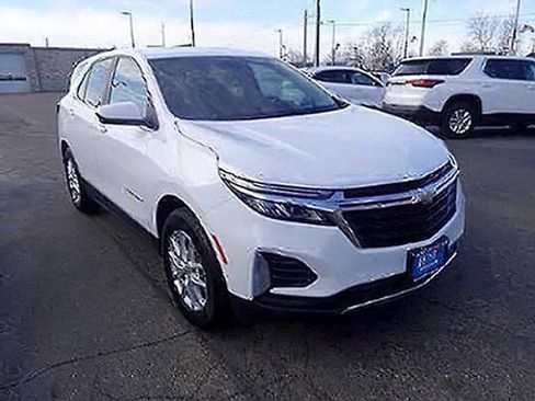 Used 2022 Chevrolet Equinox LT FWD image 1