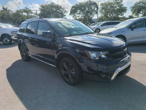 Used 2018 Dodge Journey Crossroad FWD image 2