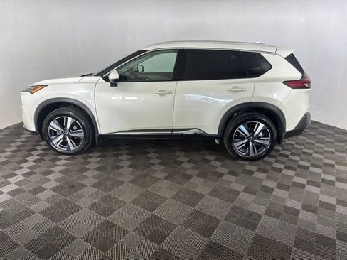 Certified 2022 Nissan Rogue SL w/ SL Premium Package AWD/4WD image 8