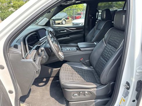 Used 2023 Cadillac Escalade Sport Platinum AWD/4WD image 8