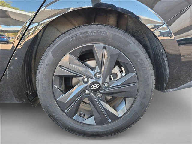 Used 2022 Hyundai Elantra SEL FWD image 22