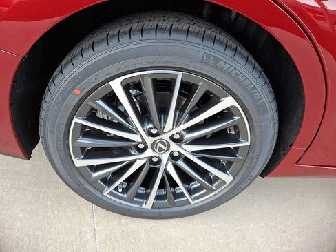 New 2025 Lexus ES 350 Premium image 5