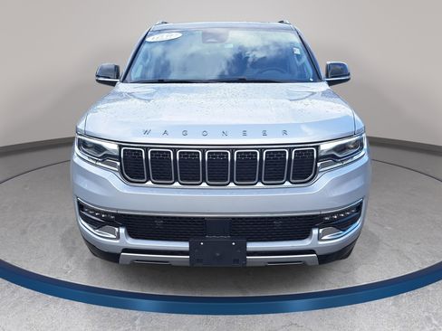 Used 2024 Jeep Wagoneer Series II w/ Premium Group I AWD/4WD image 2