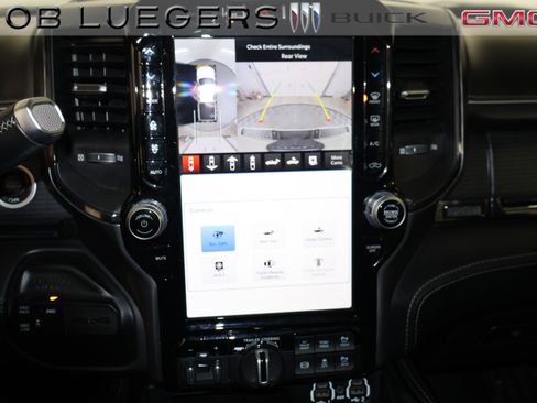 Used 2024 RAM 2500 Limited image 28