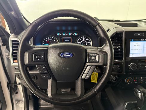 Used 2018 Ford F150 XLT w/ Equipment Group 302A Luxury AWD/4WD image 13
