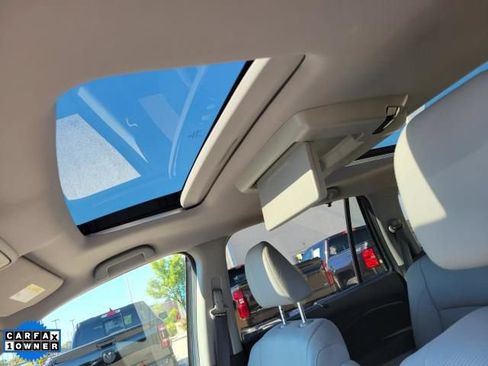 Used 2022 Honda Pilot Elite image 38