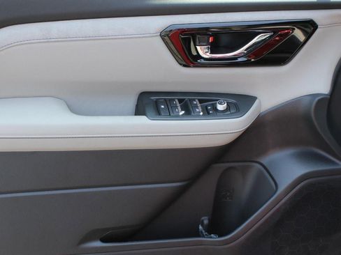 New 2025 Subaru Forester Limited image 5