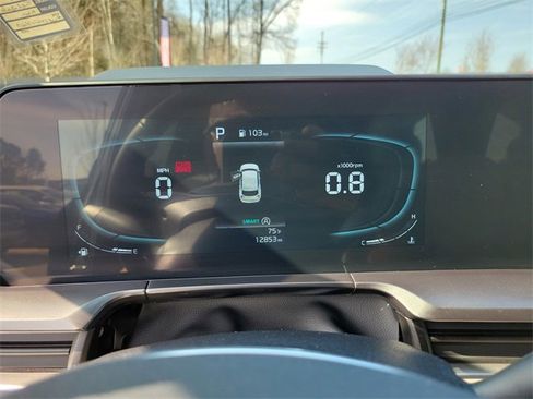 Used 2025 Kia Telluride S image 26