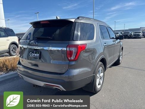 Used 2016 Ford Explorer Limited w/ Equipment Group 301A image 5