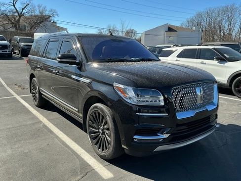 Used 2019 Lincoln Navigator L Reserve image 4
