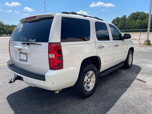 Used 2014 Chevrolet Tahoe LT w/ Luxury Package RWD image 6