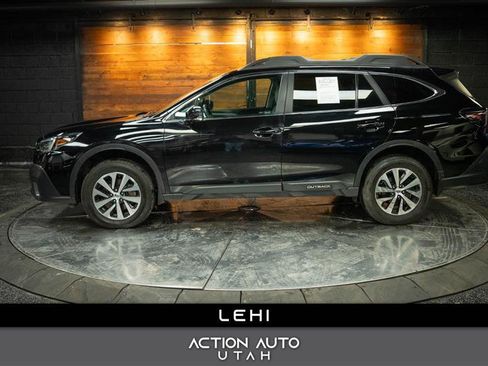 Used 2020 Subaru Outback Premium image 1