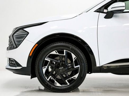 Certified 2024 Kia Sportage SX image 30