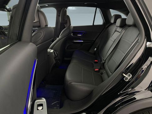 Used 2026 Mercedes-Benz GLC 300 image 12