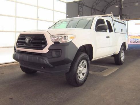 Used 2019 Toyota Tacoma SR RWD image 5