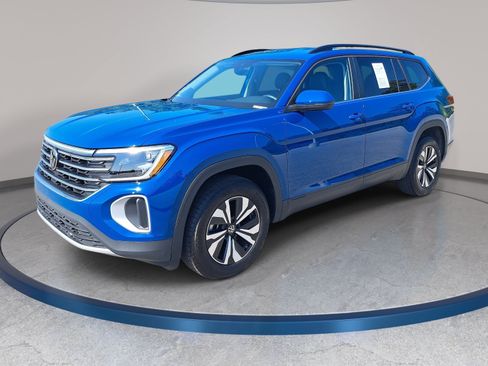 Used 2026 Volkswagen Atlas SE FWD image 1