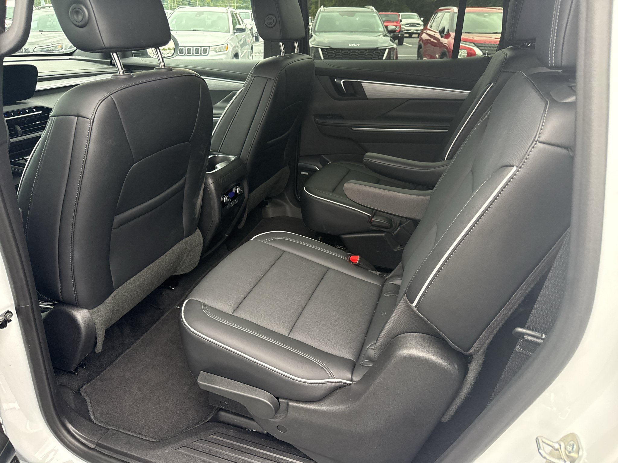 Used 2026 Buick Enclave Preferred FWD image 30