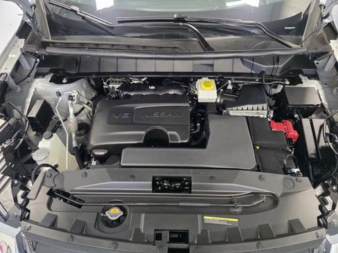 Used 2024 Nissan Pathfinder Platinum w/ Lighting Package (N92) image 61