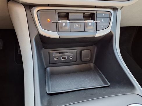 Used 2024 GMC Terrain SLE w/ Driver Convenience Package AWD/4WD image 19