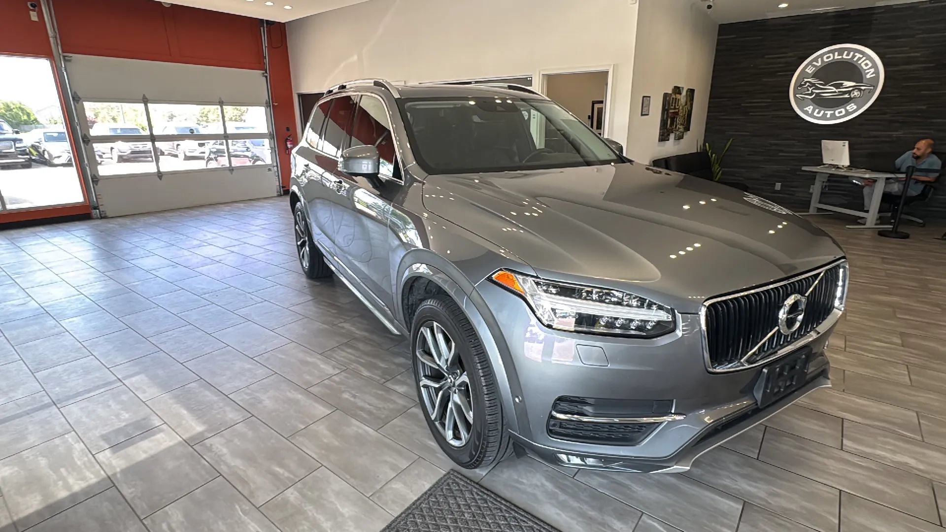 Used 2017 Volvo XC90 T6 Momentum w/ Vision Package AWD/4WD image 15