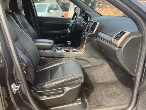 Used 2015 Jeep Grand Cherokee Limited AWD/4WD image 12
