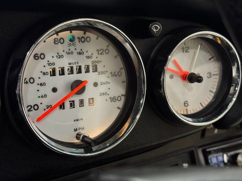 Used 1987 Porsche 911 Carrera image 35