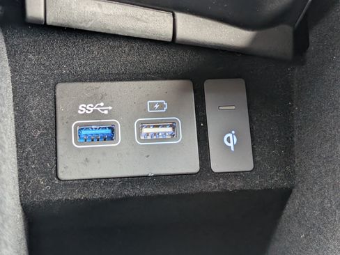 Used 2025 Genesis GV70 2.5T w/ Advanced Package AWD/4WD image 27