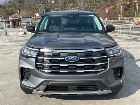 New 2026 Ford Explorer Active image 5