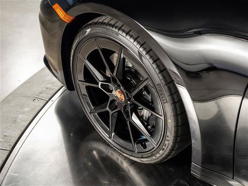 Certified 2026 Porsche 911 Carrera RWD image 23