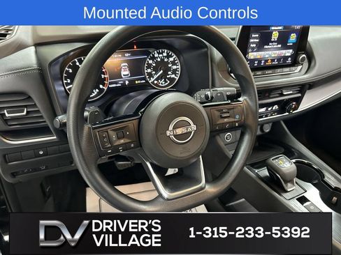 Used 2023 Nissan Rogue SV AWD/4WD image 4