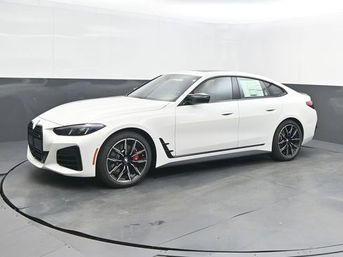 New 2026 BMW M440i w/ Premium Package image 1