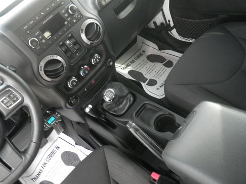 Used 2017 Jeep Wrangler Unlimited Sport w/ Quick Order Package 23S image 19