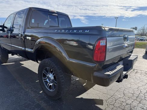 Used 2015 Ford F250 Platinum image 2