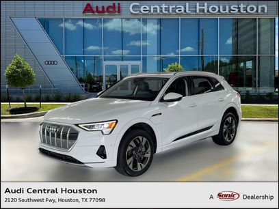 Used 2022 Audi e-tron Premium Plus w/ Premium Plus Package