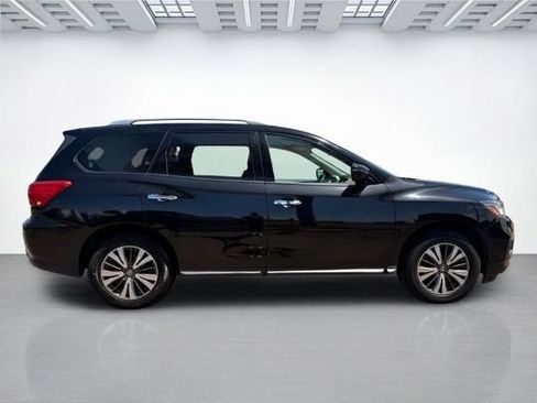 Used 2017 Nissan Pathfinder S FWD image 6