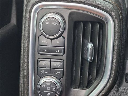Used 2022 GMC Sierra 2500 AT4 w/ AT4 Premium Plus Package AWD/4WD image 15